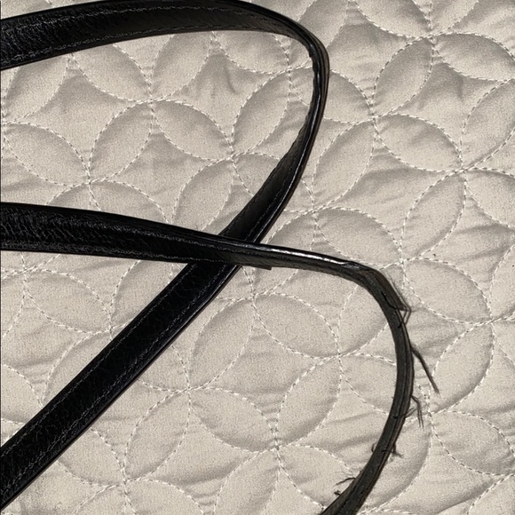 Micheal Kors Handbag - Picture 6 of 7